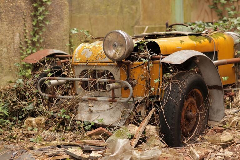 Junk Car Owners How to Maximize Your Cash with Smart Selling Garden City Iron & Metal